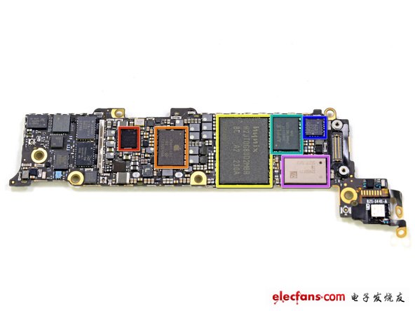 邏輯板的其他一些芯片：PMC PM8018；Hynix H2JTDG2MBR；Apple 338S1117；意法半導體L3G4200D